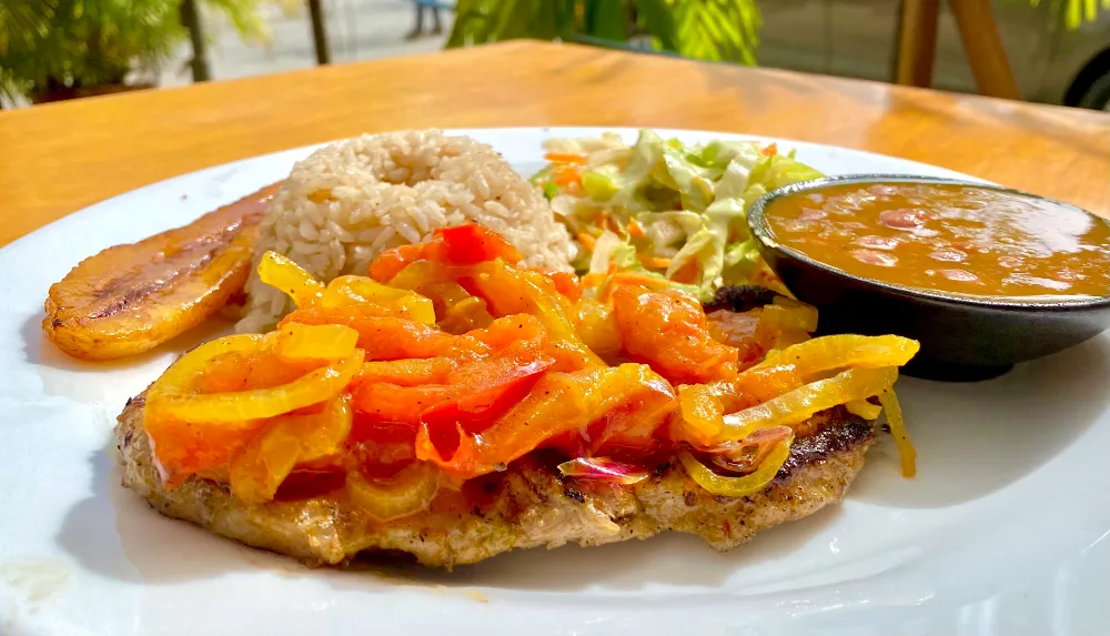 Carne Guisado para almuerzo en Cartagena